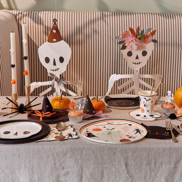 Giant Jointed Skeletons with Pup