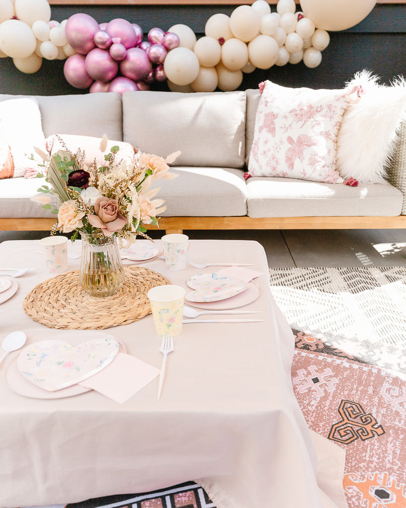 Why The Modern Boho Party Theme May Be The Easiest to Plan