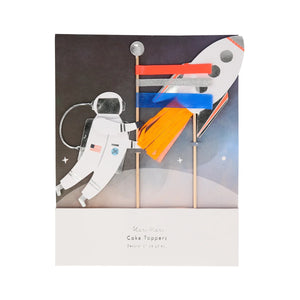 Space cake toppers with astronauts and space ships